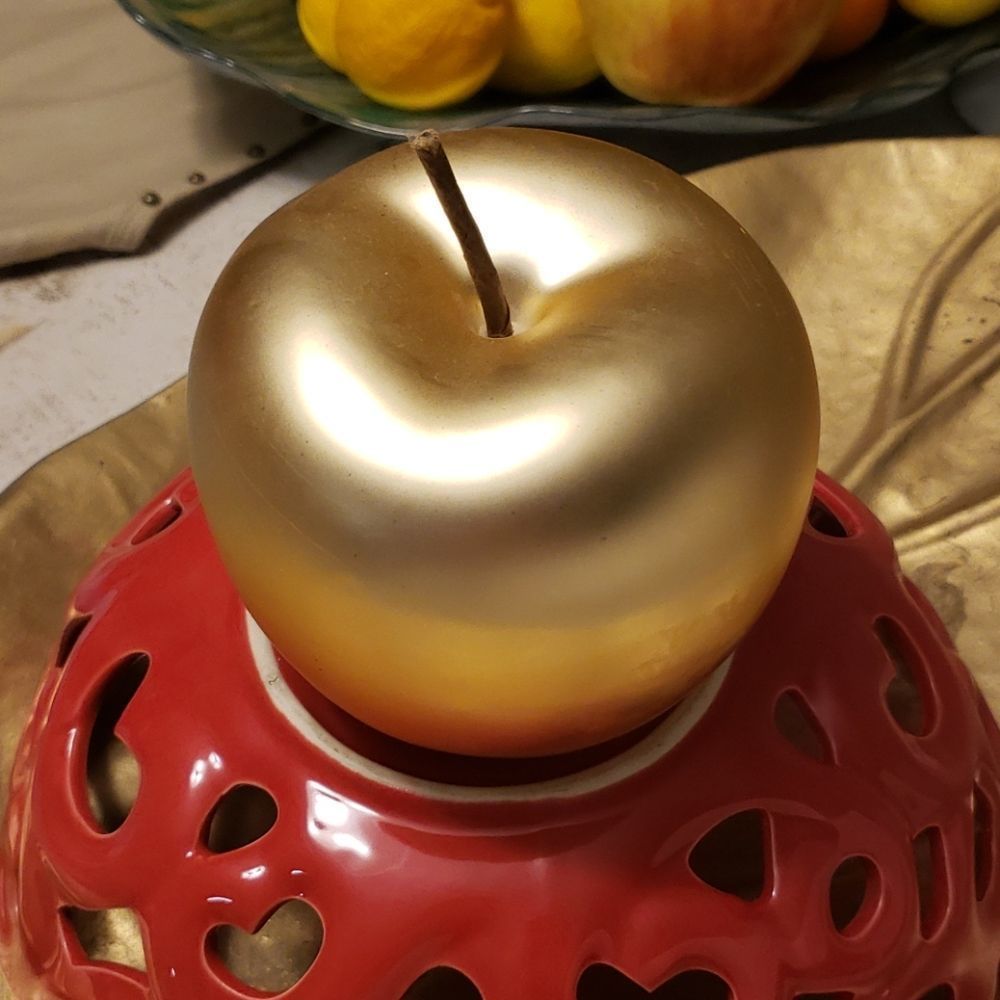 Golden Apple Home Decor - Picture 3 of 4